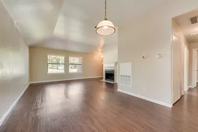 208 E Denton Drive, Euless, TX 76039 - Photo 6