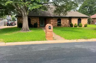 610 Pecos St, Chandler, TX 75758 - Photo 6