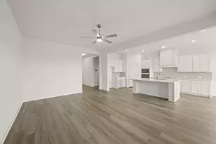 117 Trinity St, Grandview, TX 76050 - Photo 10