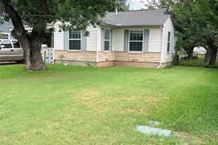 2101 14th Ave, Mineral Wells, TX 76067 - Photo 1