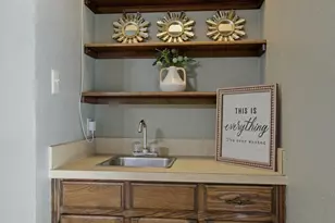 2940 S Creekwood Dr, Grapevine, TX 76051 - Photo 12