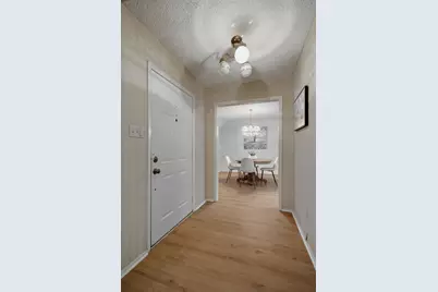 2940 S Creekwood Drive, Grapevine, TX 76051 - Photo 4