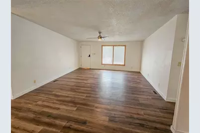 372 Meadow Pond Court, Runaway Bay, TX 76426 - Photo 12
