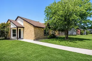 514 Matterhorn St, Cedar Hill, TX 75104 - Photo 2