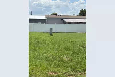 196 Blackfoot, Quitman, TX 75783 - Photo 2