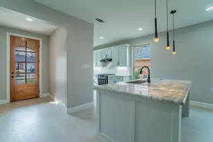 8319 Deep Green Dr, Dallas, TX 75249 - Photo 6