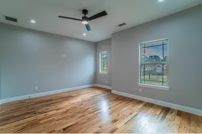 8319 Deep Green Drive, Dallas, TX 75249 - Photo 22