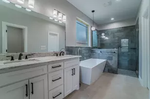 8319 Deep Green Dr, Dallas, TX 75249 - Photo 16