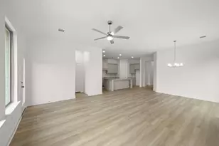 128 Trinity St, Grandview, TX 76050 - Photo 12