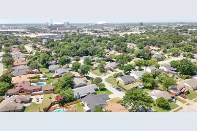 1915 Lavon Creek Lane, Arlington, TX 76006 - Photo 32