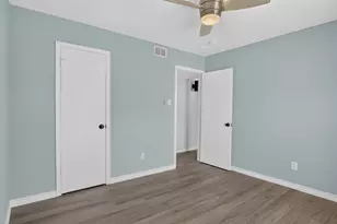 1915 Lavon Creek Ln, Arlington, TX 76006 - Photo 30