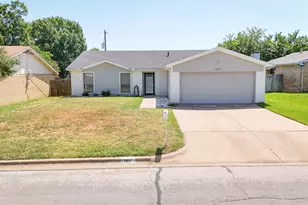 1915 Lavon Creek Ln, Arlington, TX 76006 - Photo 38