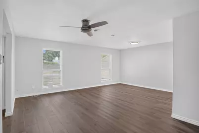 1915 Lavon Creek Lane, Arlington, TX 76006 - Photo 10