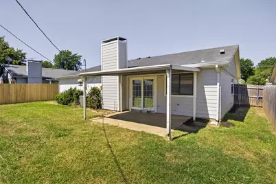 1915 Lavon Creek Lane, Arlington, TX 76006 - Photo 8