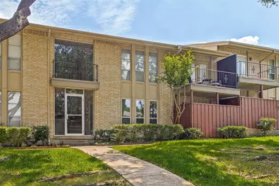 5832 Sandhurst Lane #B, Dallas, TX 75206 - Photo 1