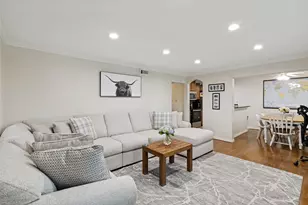 5832 Sandhurst Ln, Dallas, TX 75206 - Photo 2