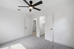 4605 Haas Dr, Dallas, TX 75216 - Photo 14
