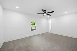 4605 Haas Dr, Dallas, TX 75216 - Photo 10