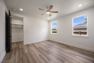 411 Runnells Street, Terrell, TX 75160 - Photo 16