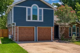 485 Ashley Ln, Roanoke, TX 76262 - Photo 4