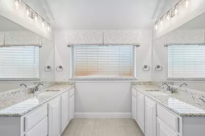 208 Oakcrest Drive, Justin, TX 76247 - Photo 24