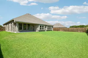 208 Oakcrest Dr, Justin, TX 76247 - Photo 28