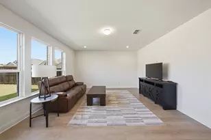 900 Summer Ct, Justin, TX 76247 - Photo 6