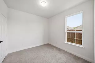 900 Summer Ct, Justin, TX 76247 - Photo 20