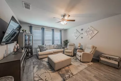 15901 Charing Cross Drive, Fort Worth, TX 76247 - Photo 14
