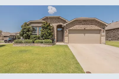 15901 Charing Cross Drive, Fort Worth, TX 76247 - Photo 2