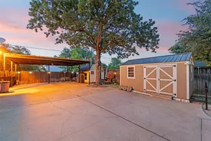 809 Shady Creek Dr, Kennedale, TX 76060 - Photo 4