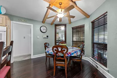 809 Shady Creek Drive, Kennedale, TX 76060 - Photo 12
