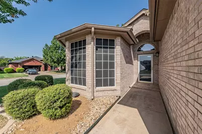10501 Cloisters Drive, Fort Worth, TX 76131 - Photo 2