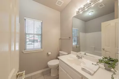 10501 Cloisters Drive, Fort Worth, TX 76131 - Photo 14