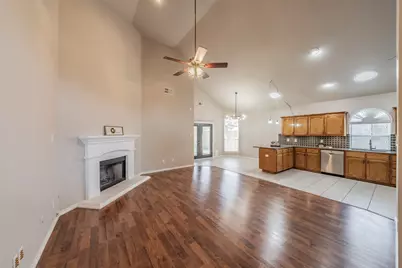 10501 Cloisters Drive, Fort Worth, TX 76131 - Photo 4
