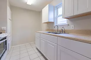 2303 April Ln, Grand Prairie, TX 75050 - Photo 10