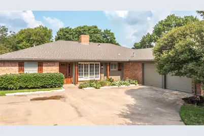 8921 Crosswind Drive, Fort Worth, TX 76179 - Photo 4