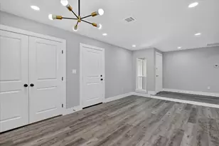 501 Kent Dr, Lewisville, TX 75067 - Photo 10