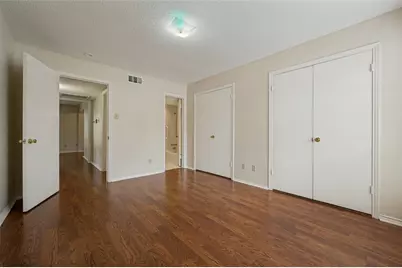 5838 Sandhurst Lane, Dallas, TX 75206 - Photo 8