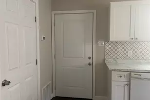 212 Washington St, Garland, TX 75040 - Photo 2