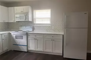 212 Washington St, Garland, TX 75040 - Photo 4