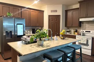 321 15th St, Grand Prairie, TX 75050 - Photo 2