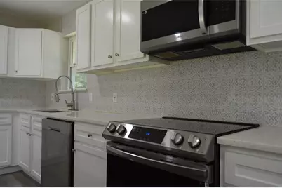 501 E 2nd Street, Quinlan, TX 75474 - Photo 12