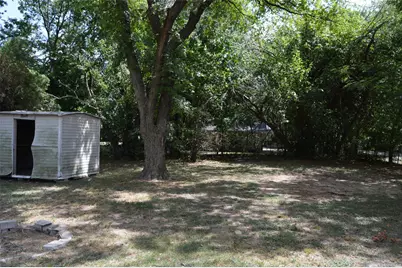 501 E 2nd Street, Quinlan, TX 75474 - Photo 32