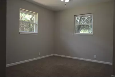 501 E 2nd Street, Quinlan, TX 75474 - Photo 24