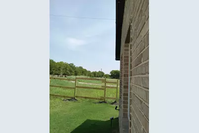 750 Section House Road, Alma, TX 75119 - Photo 2