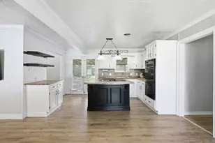828 Billie Ruth Ln, Hurst, TX 76053 - Photo 12