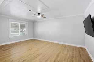 828 Billie Ruth Ln, Hurst, TX 76053 - Photo 6