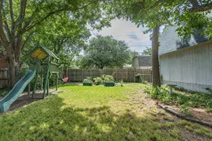 828 Billie Ruth Ln, Hurst, TX 76053 - Photo 30