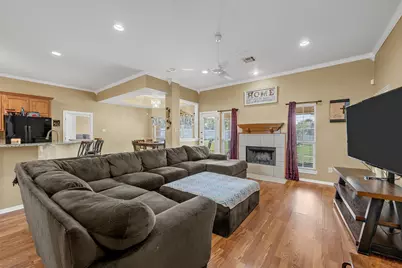 608 Pebble Creek Drive, Hewitt, TX 76643 - Photo 2